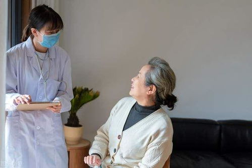 84歲老太被保姆虐打不斷求饒 我們到底該如何養老？家政亂象何時休？